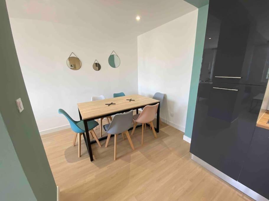 Appartement Familial, 2 Chambres, En Rdc Sur Cour Saint-Florentin  Esterno foto